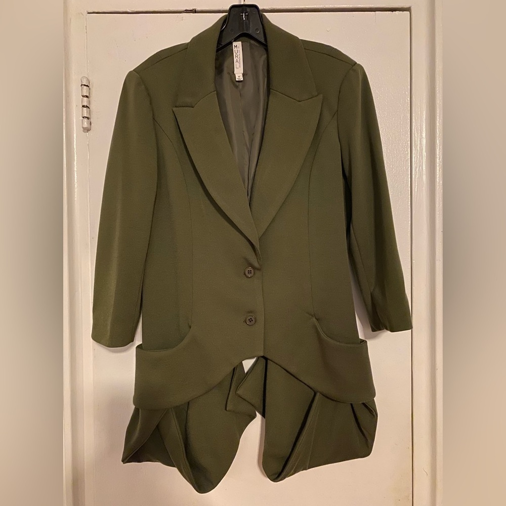 Mural blazer